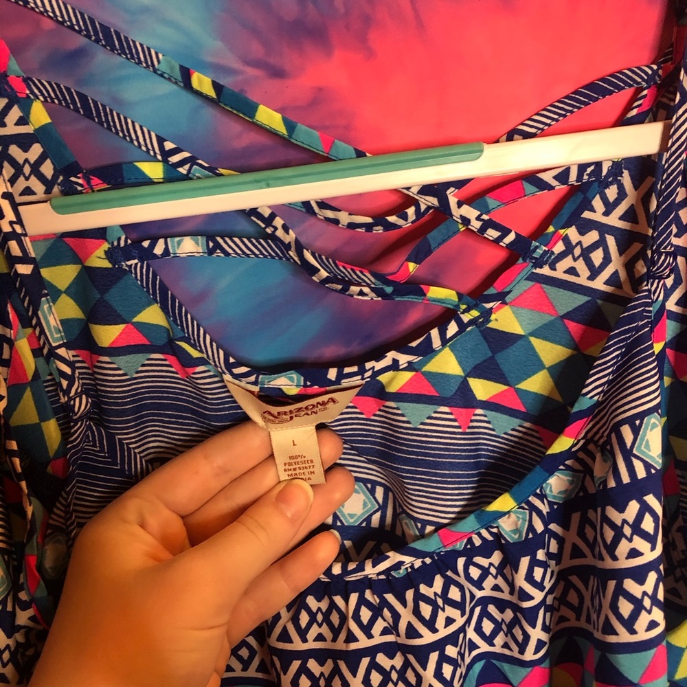 🦋Patterned romper w/ pockets - Picture 3 of 5
